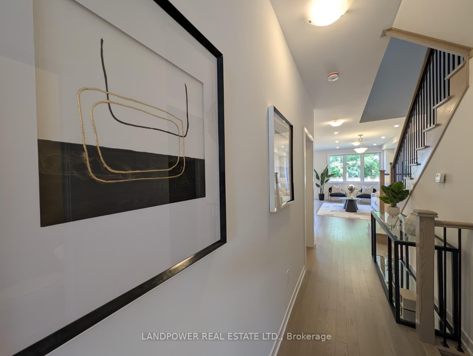 162 Anna Russell Way thumbnail 2