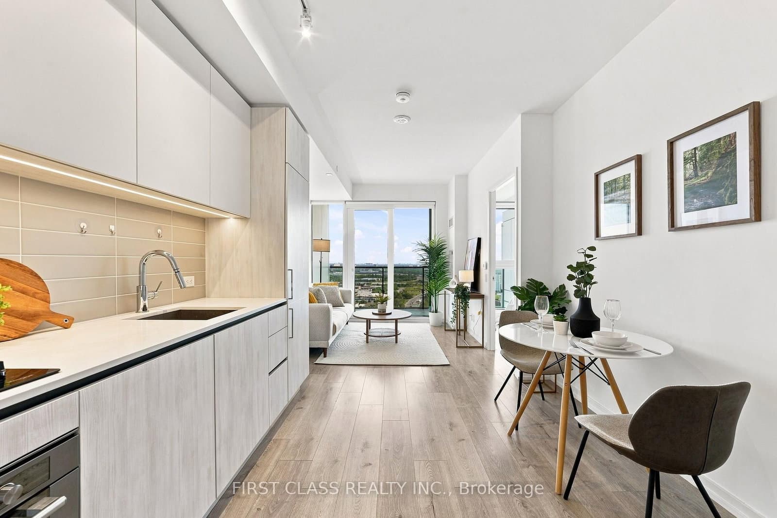 7890 Jane Street, Unit 3101 thumbnail 2