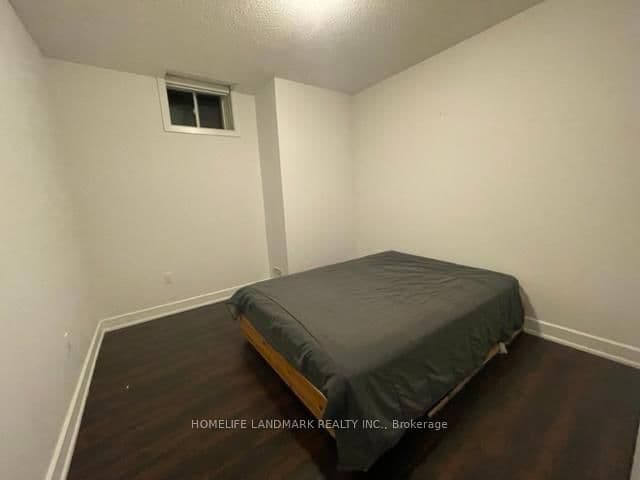 8 Kent Matthew Street, Unit Basement Apt thumbnail 4
