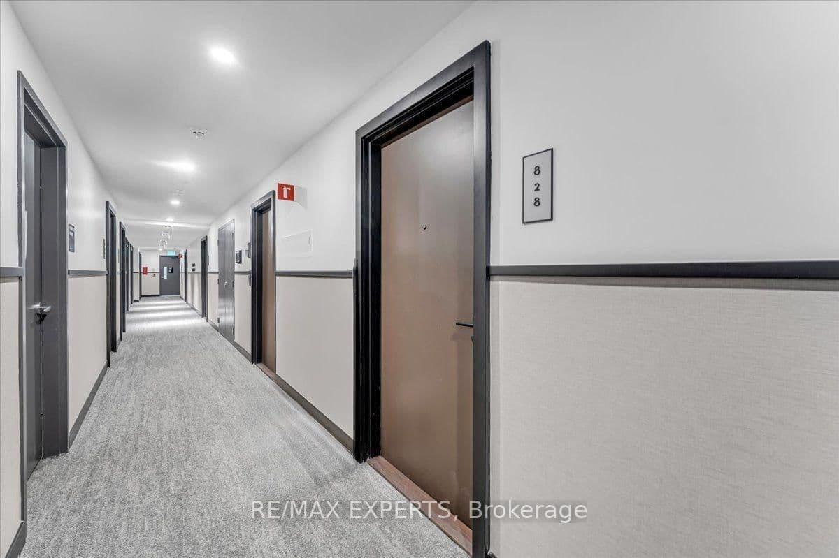498 Caldari Road, Unit 828 thumbnail 4