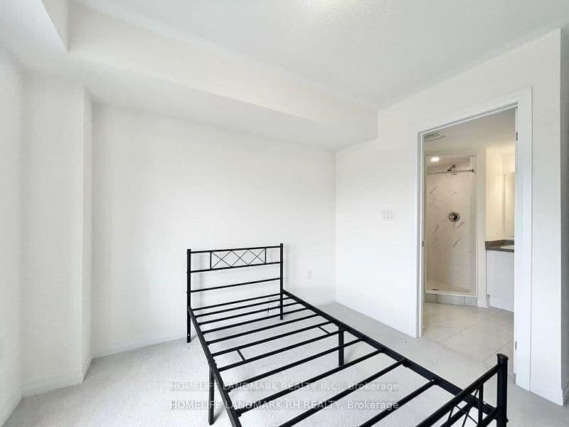 11409 Leslie Street thumbnail 6