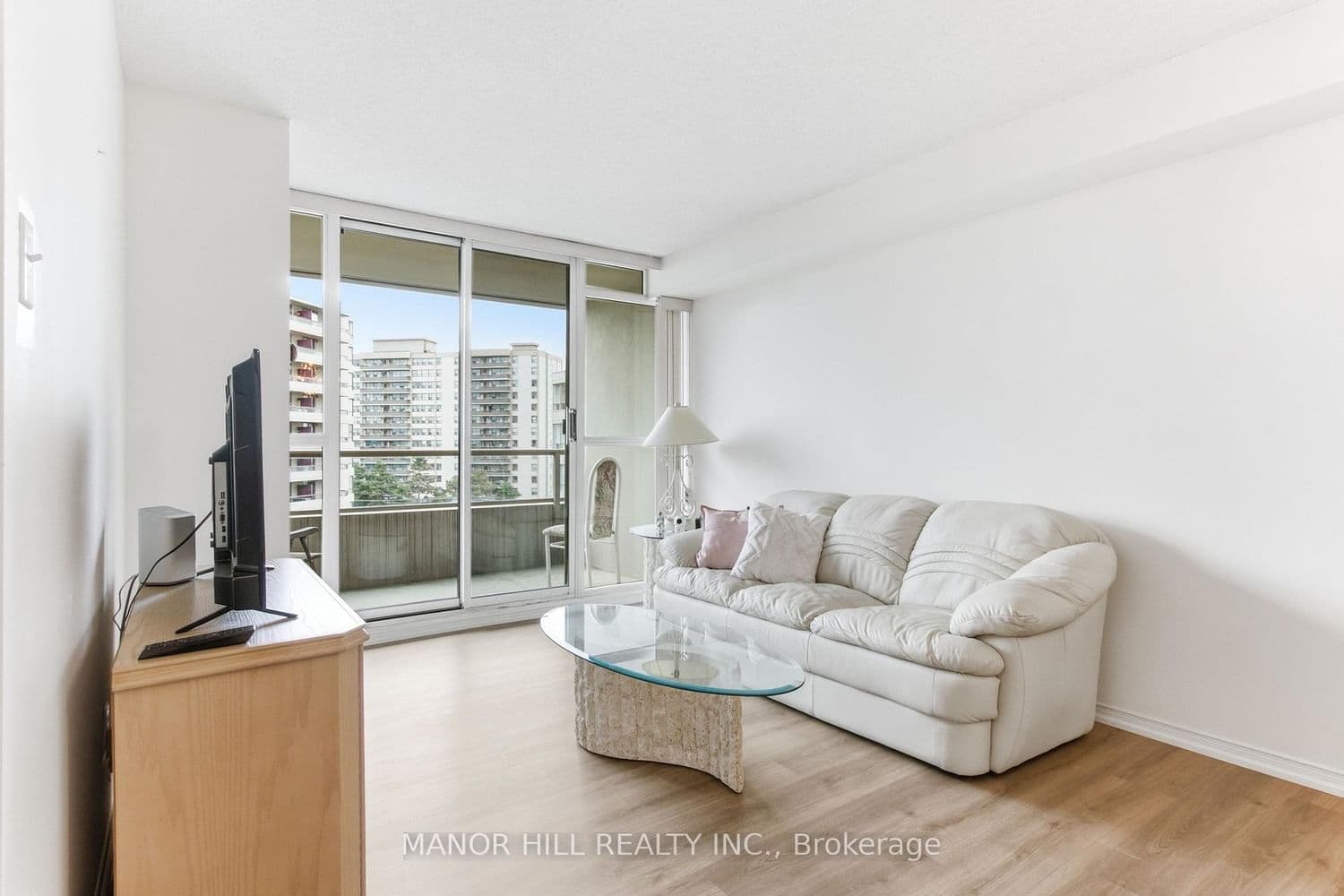 11 Townsgate Drive, Unit 814 thumbnail 8
