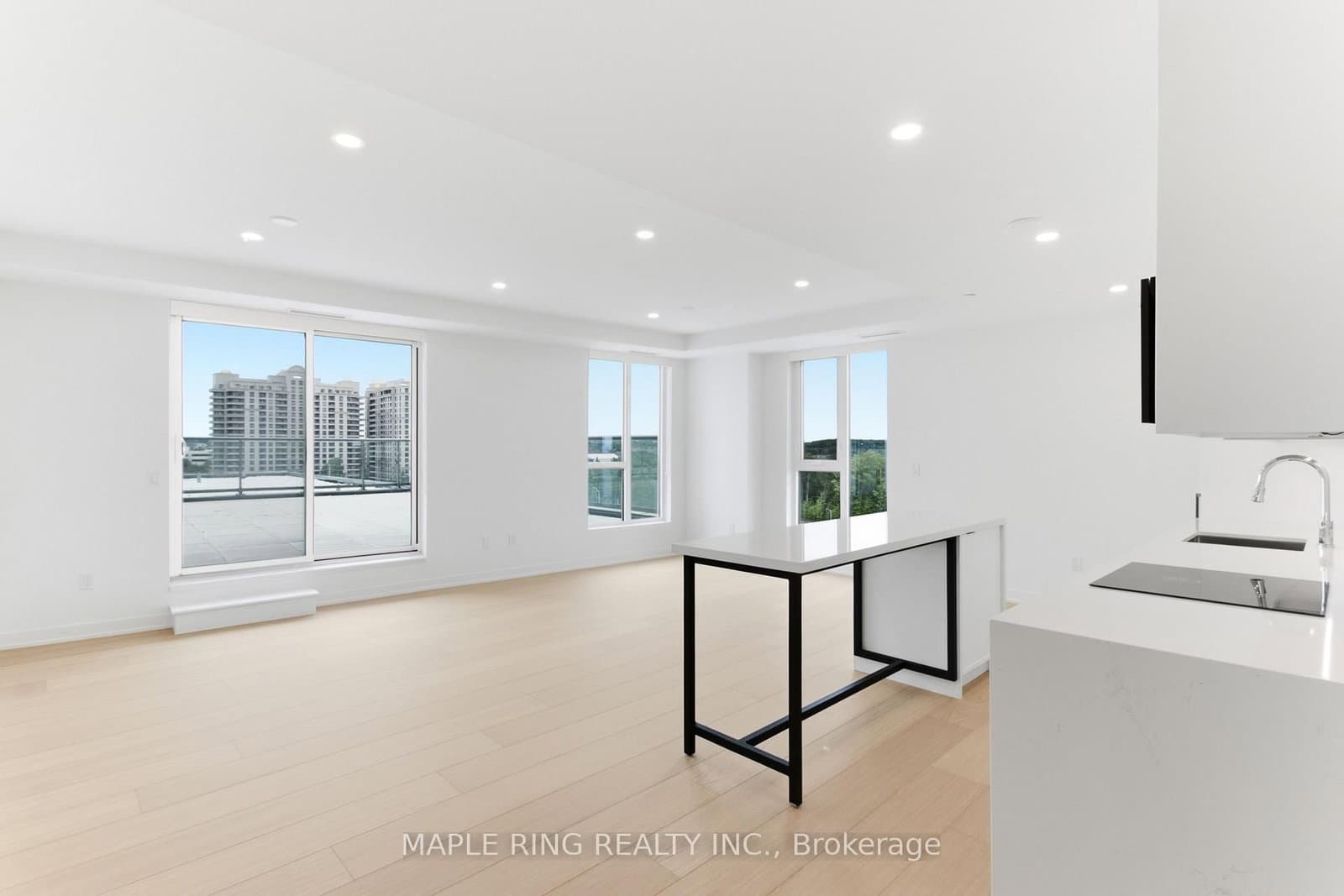 474 Caldari Road, Unit 704 thumbnail 6