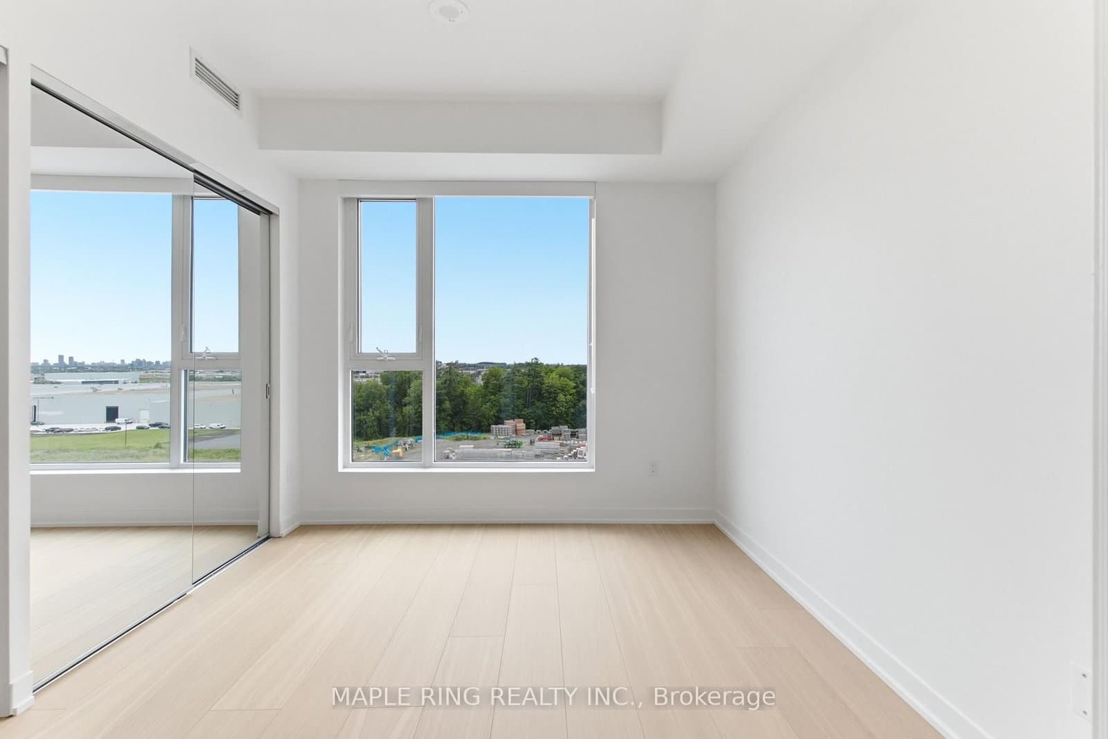 474 Caldari Road, Unit 704 thumbnail 9