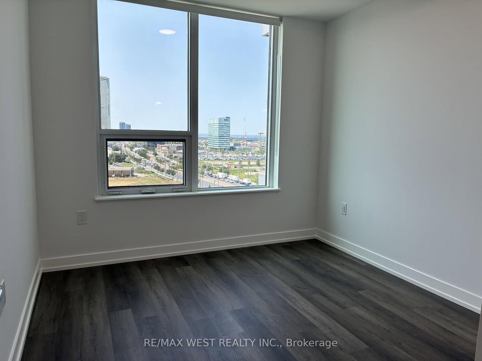 21 Meadowdale Road, Unit 1004 thumbnail 10