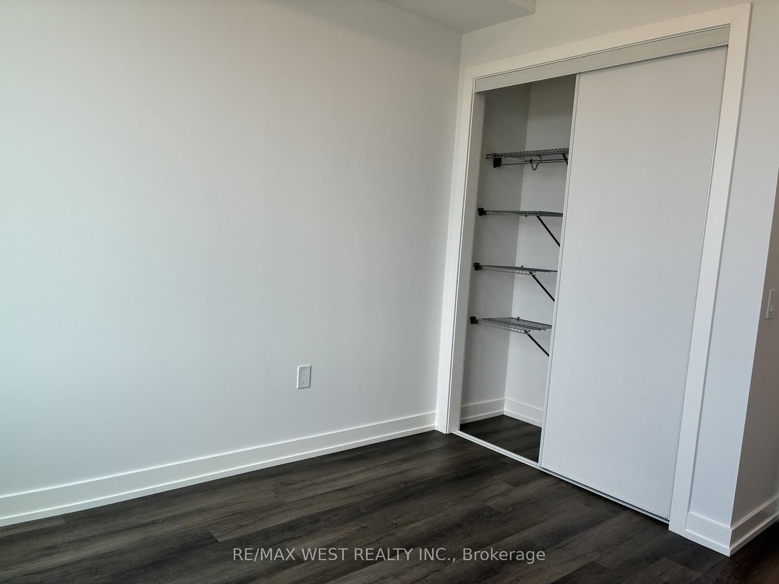 21 Meadowdale Road, Unit 1004 thumbnail 11