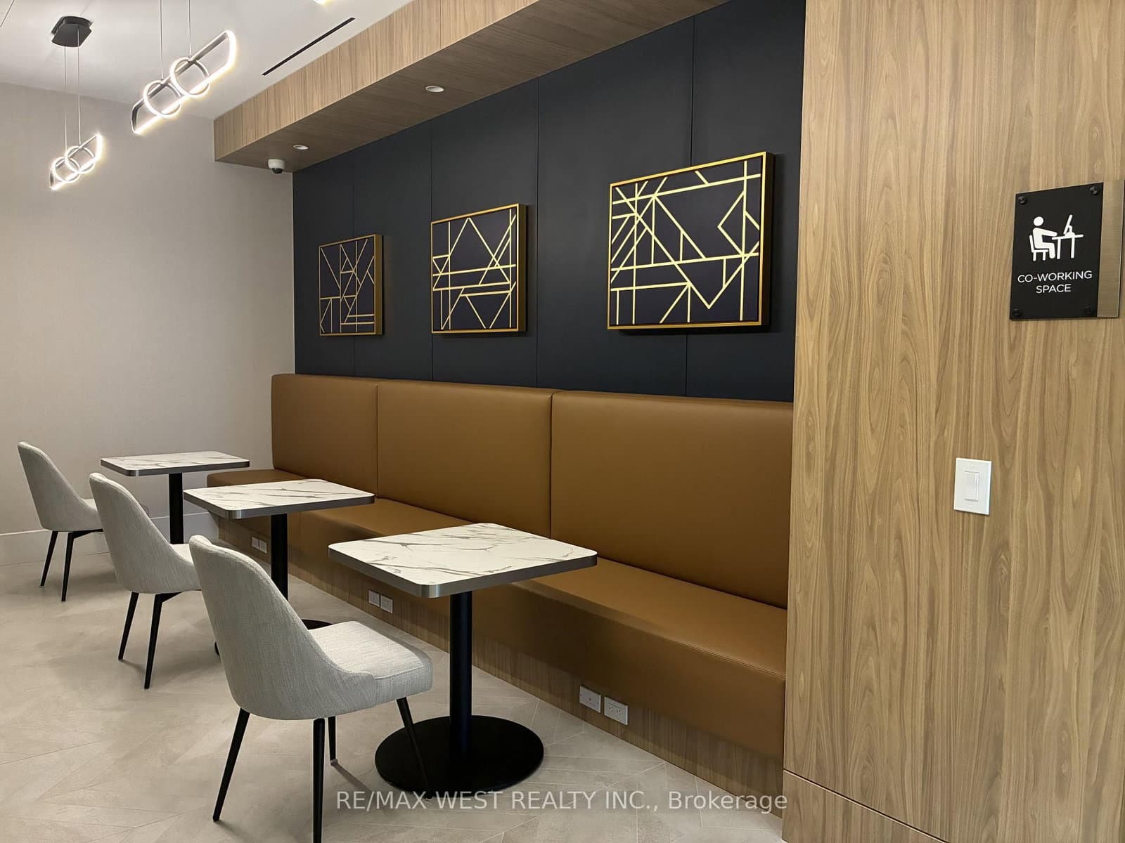 21 Meadowdale Road, Unit 1004 thumbnail 24