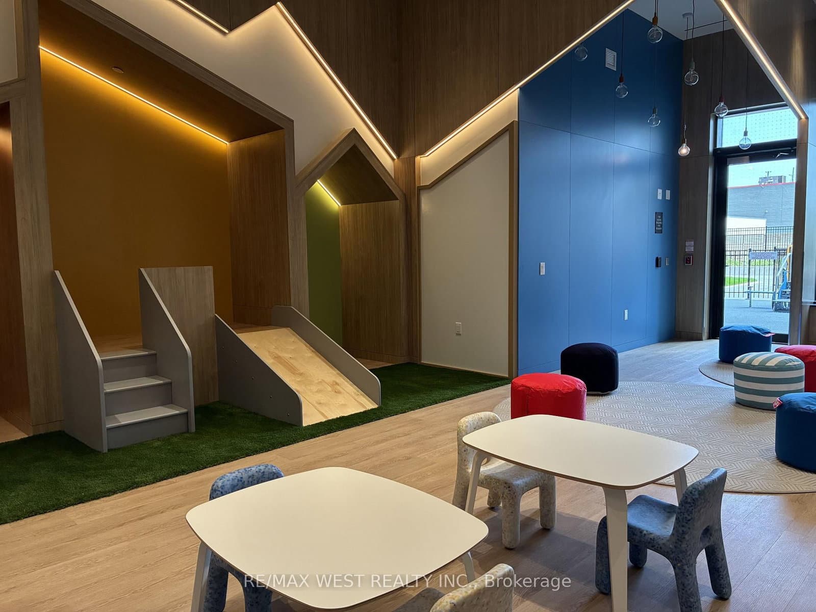 21 Meadowdale Road, Unit 1004 thumbnail 29