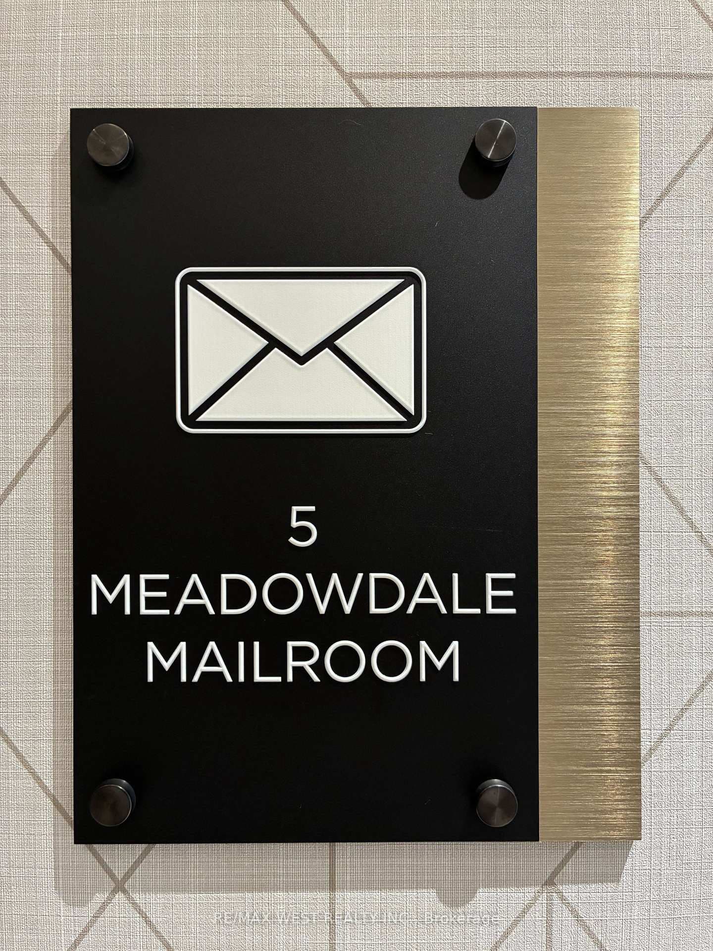 21 Meadowdale Road, Unit 1004 thumbnail 43