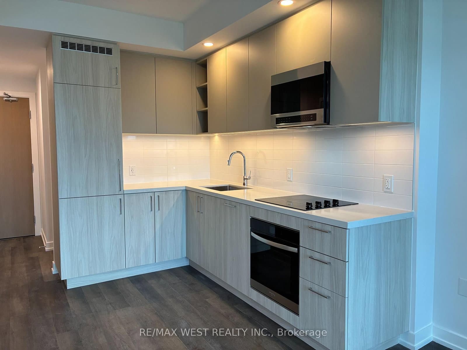 21 Meadowdale Road, Unit 1004 thumbnail 8