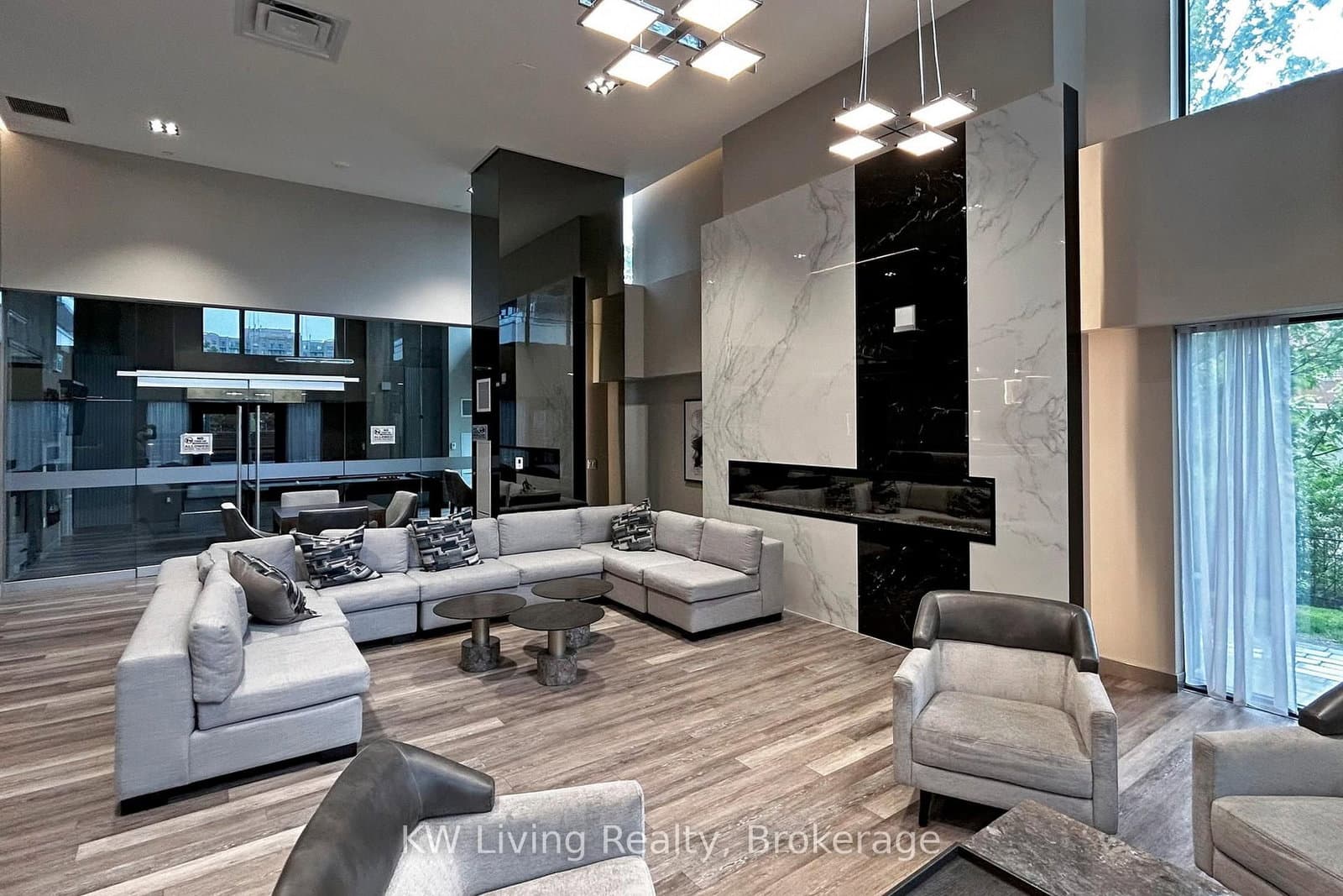 75 Oneida Crescent, Unit 1703 thumbnail 32