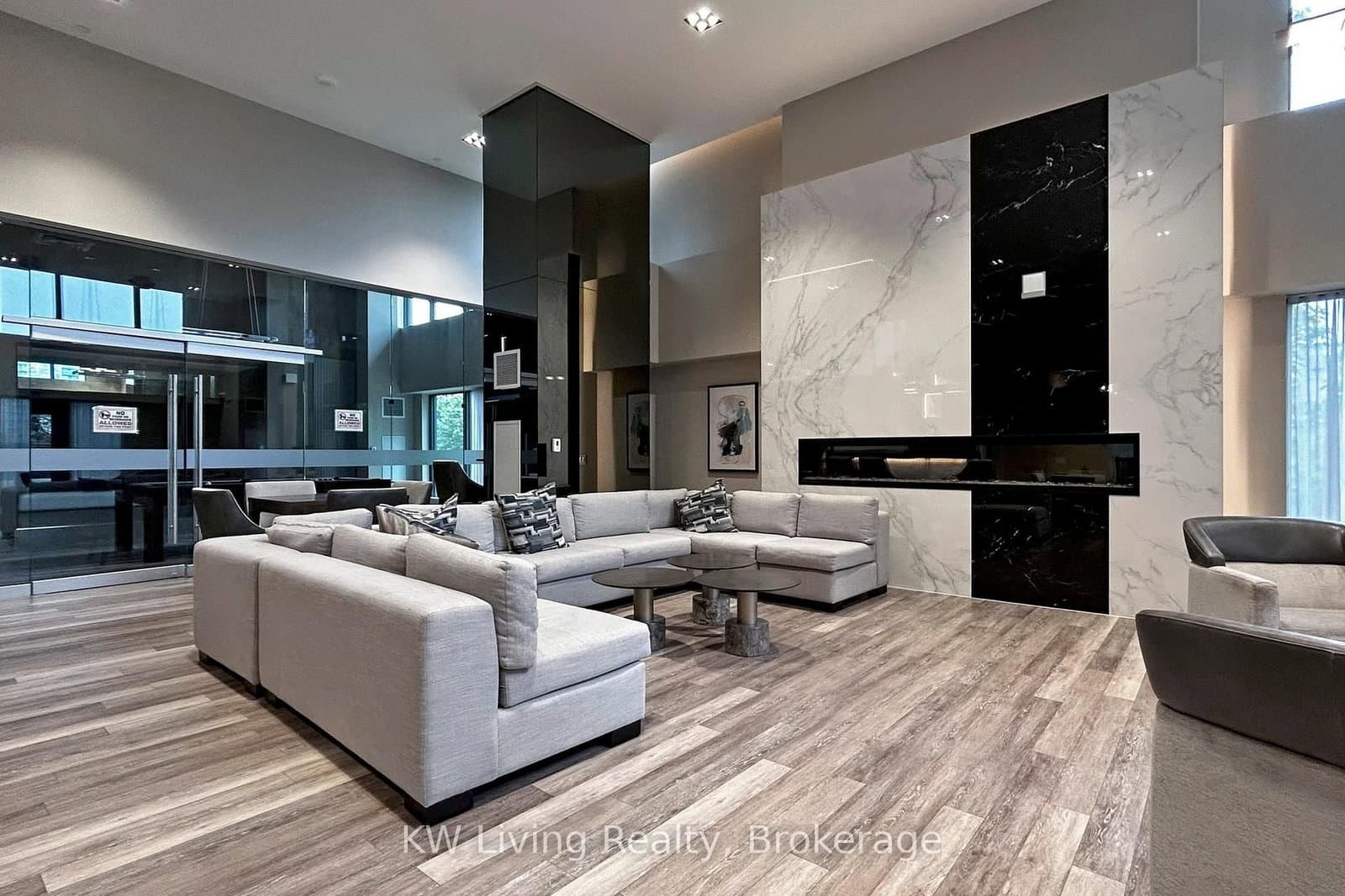 75 Oneida Crescent, Unit 1703 thumbnail 35