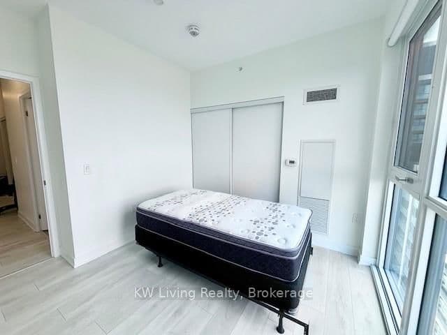 75 Oneida Crescent, Unit 1703 thumbnail 18