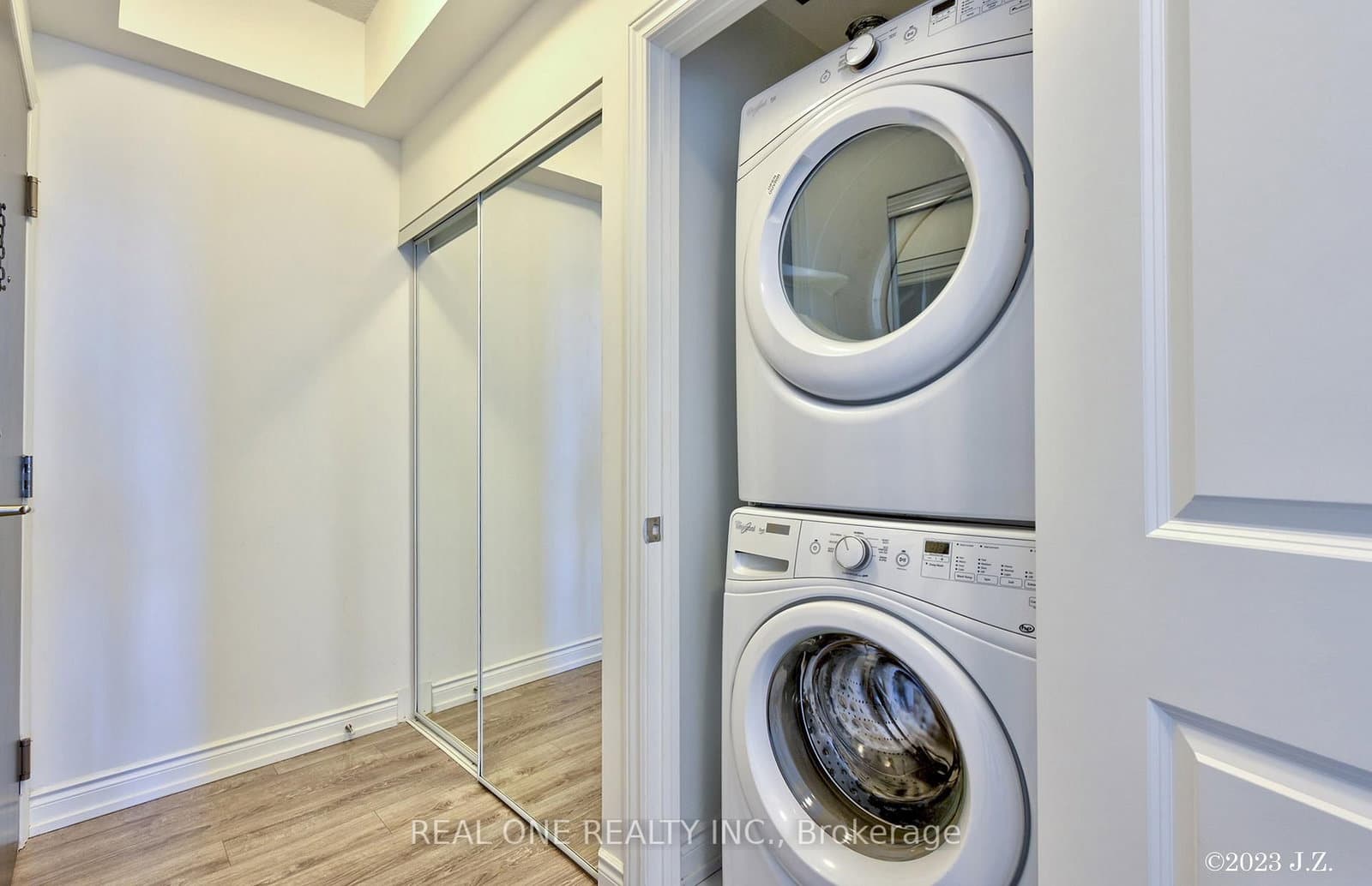 9608 Yonge Street, Unit 1109A thumbnail 5