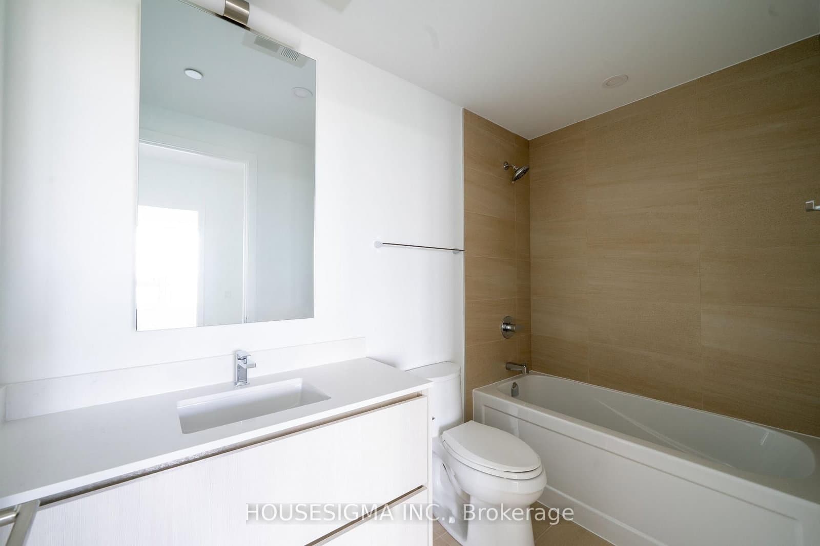8188 Yonge Street, Unit 820 thumbnail 14