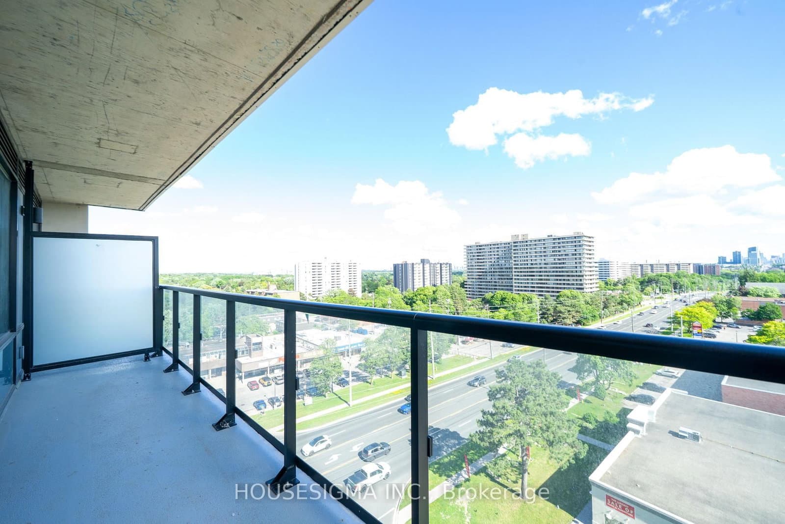 8188 Yonge Street, Unit 820 thumbnail 15
