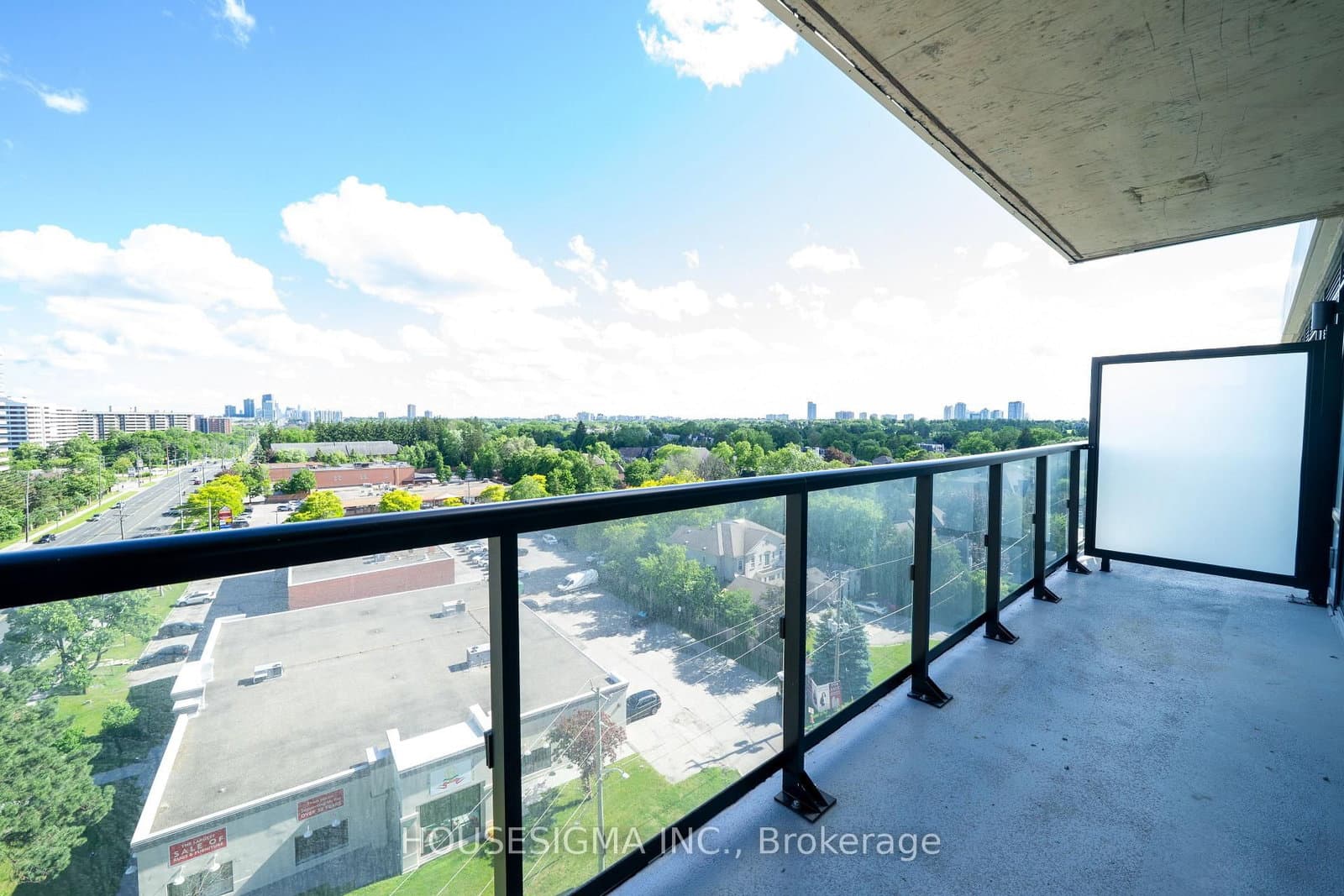 8188 Yonge Street, Unit 820 thumbnail 16