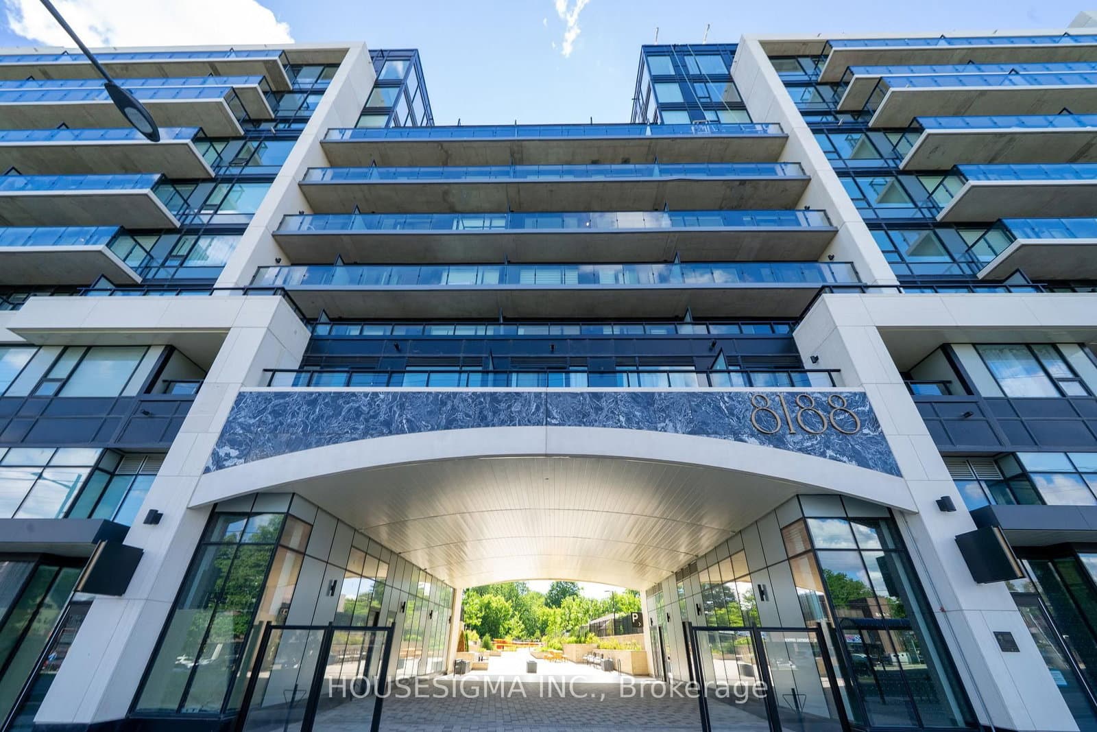 8188 Yonge Street, Unit 820 thumbnail 2