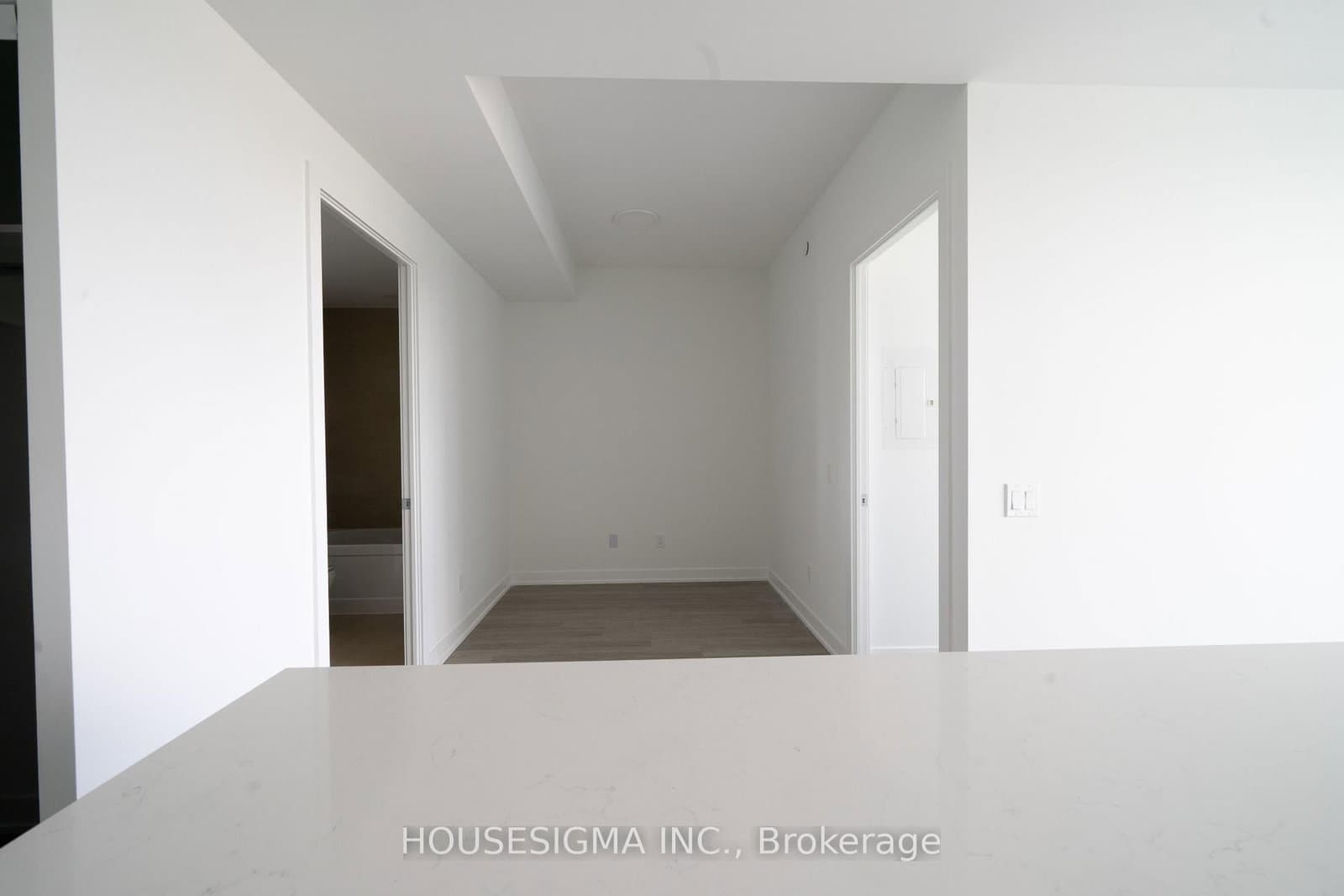 8188 Yonge Street, Unit 820 thumbnail 9