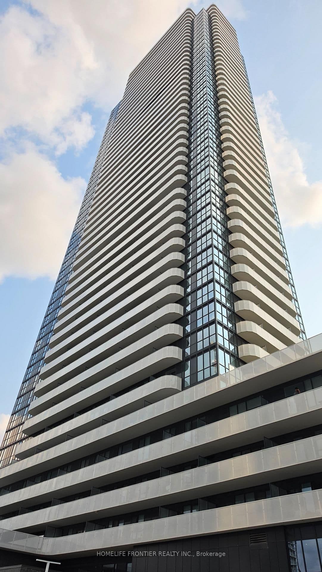 195 Commerce Street, Unit 4007 - Image 1
