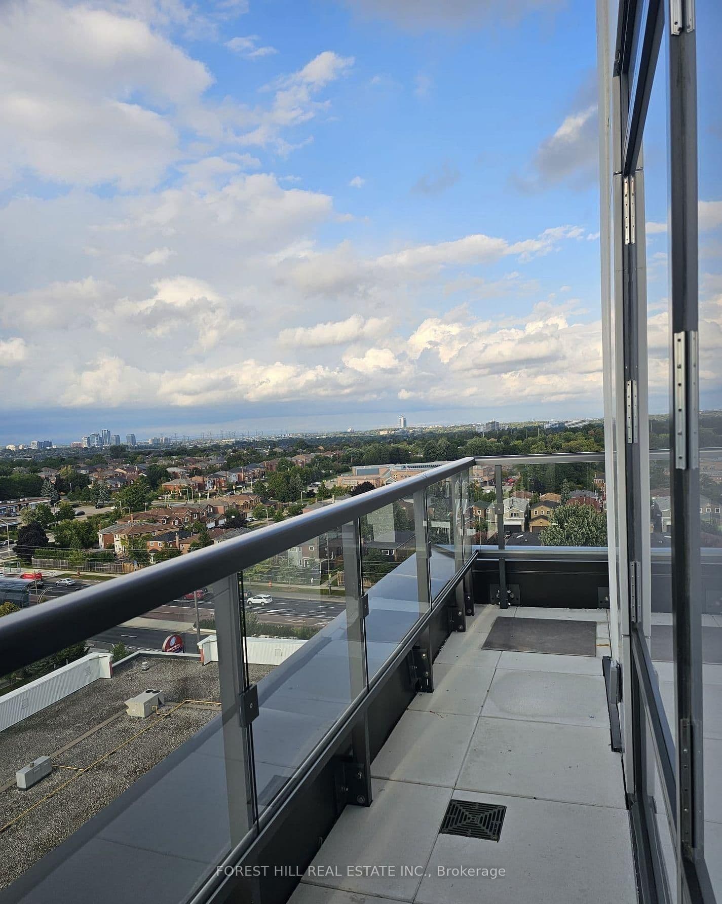 8 Beverley Glen Boulevard, Unit C904 thumbnail 16