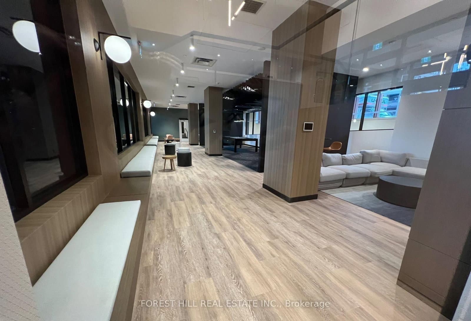 8 Beverley Glen Boulevard, Unit C904 thumbnail 2