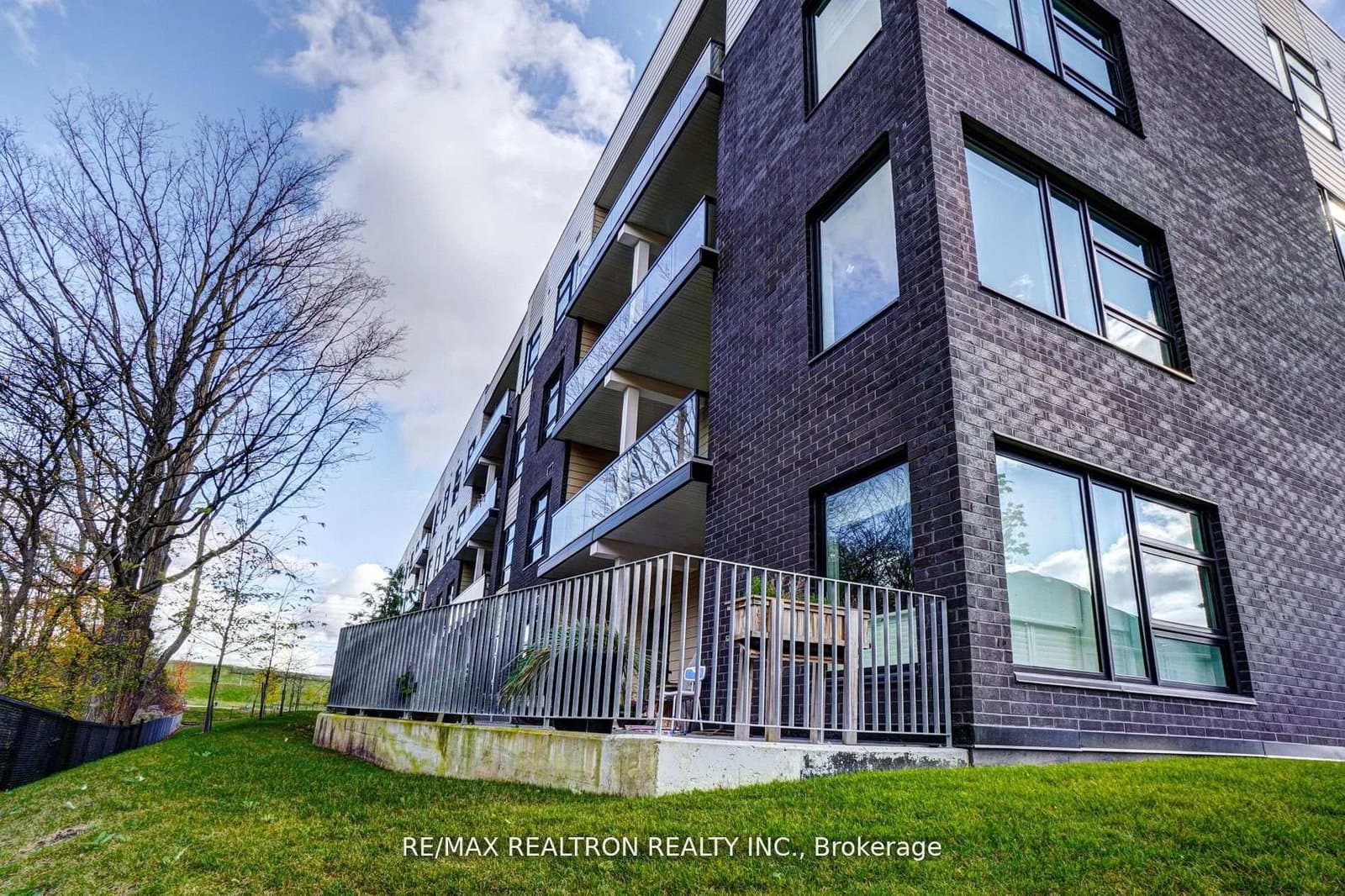 555 William Graham Drive, Unit 228 thumbnail 25
