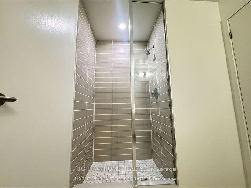 8119 Birchmount Road, Unit 930 thumbnail 9