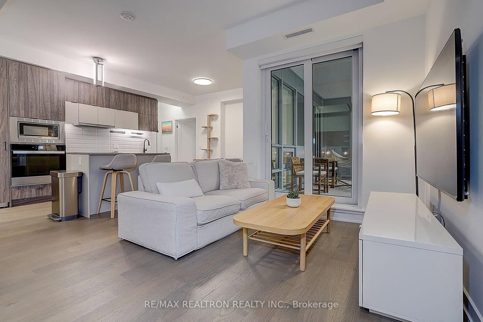 8888 Yonge Street, Unit 426 thumbnail 15