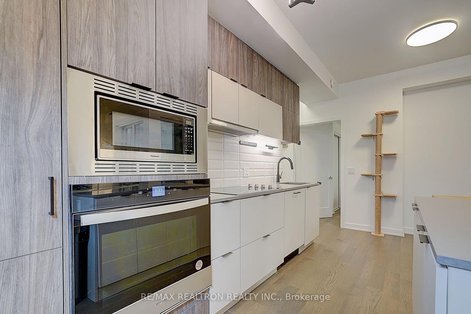 8888 Yonge Street, Unit 426 thumbnail 20