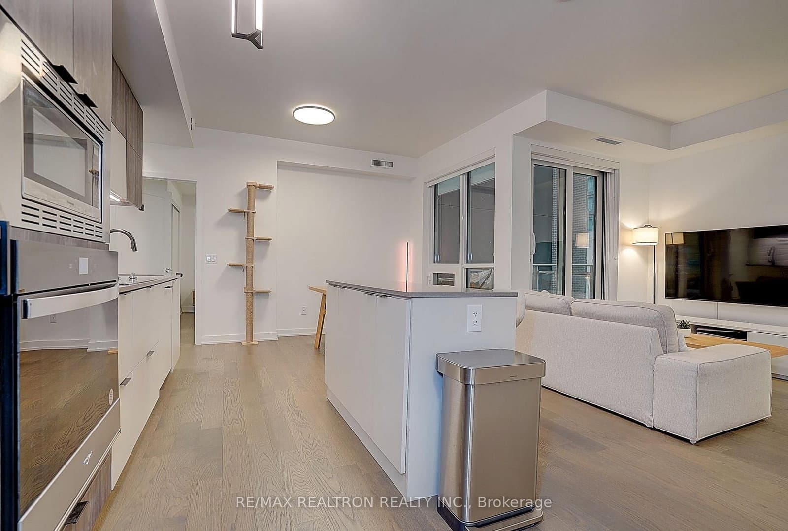 8888 Yonge Street, Unit 426 thumbnail 21