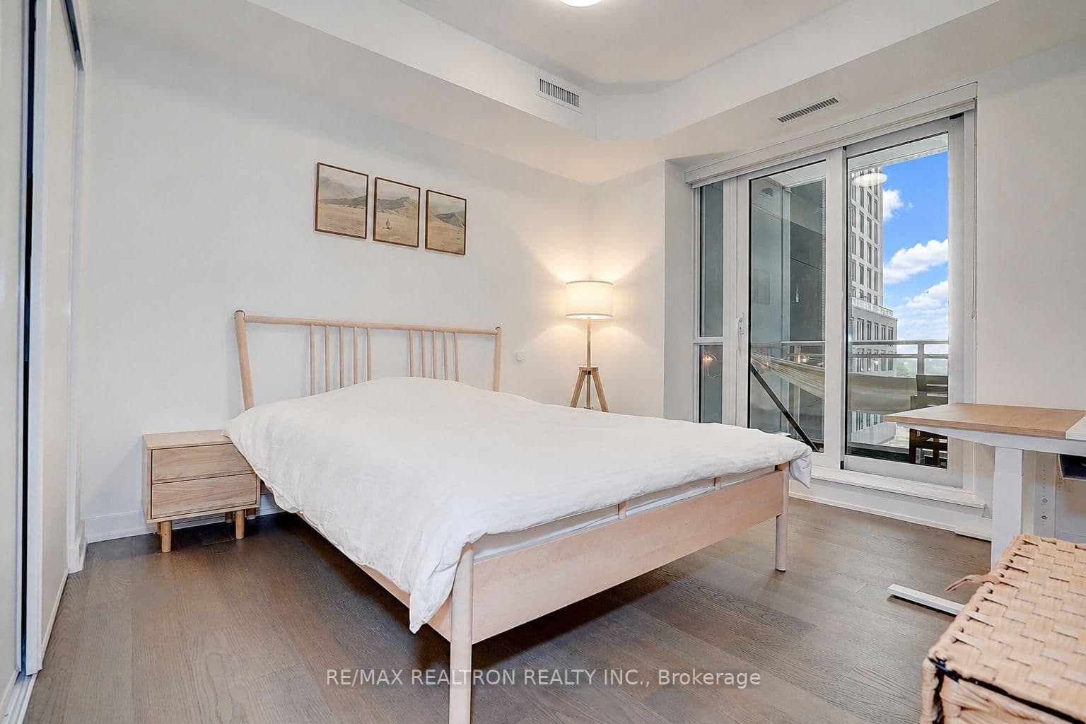 8888 Yonge Street, Unit 426 thumbnail 28