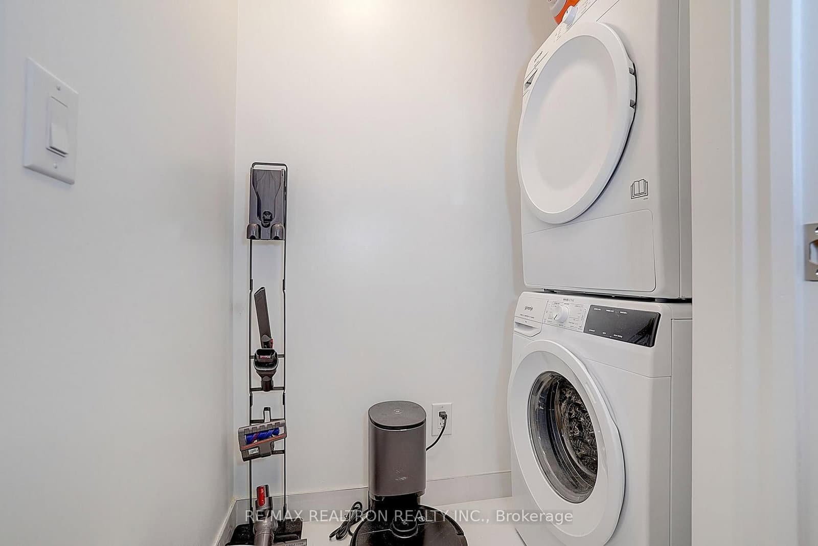 8888 Yonge Street, Unit 426 thumbnail 34