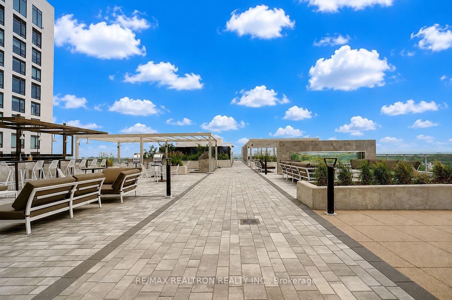 8888 Yonge Street, Unit 426 thumbnail 40
