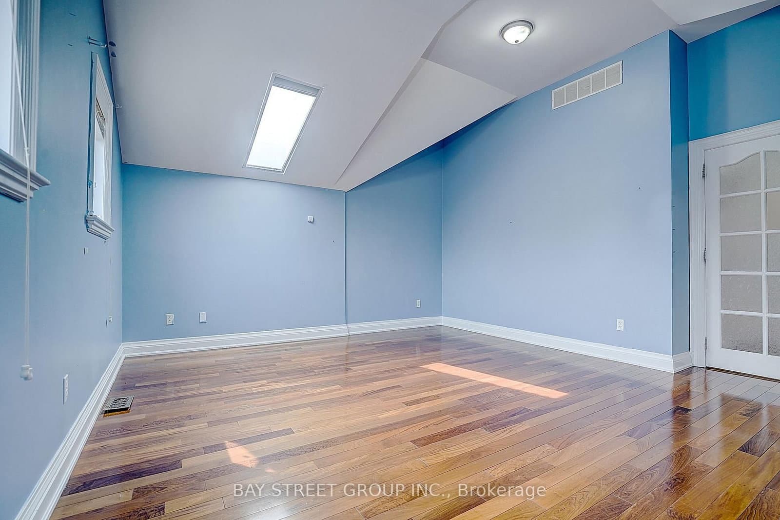 103 Lake Avenue thumbnail 23