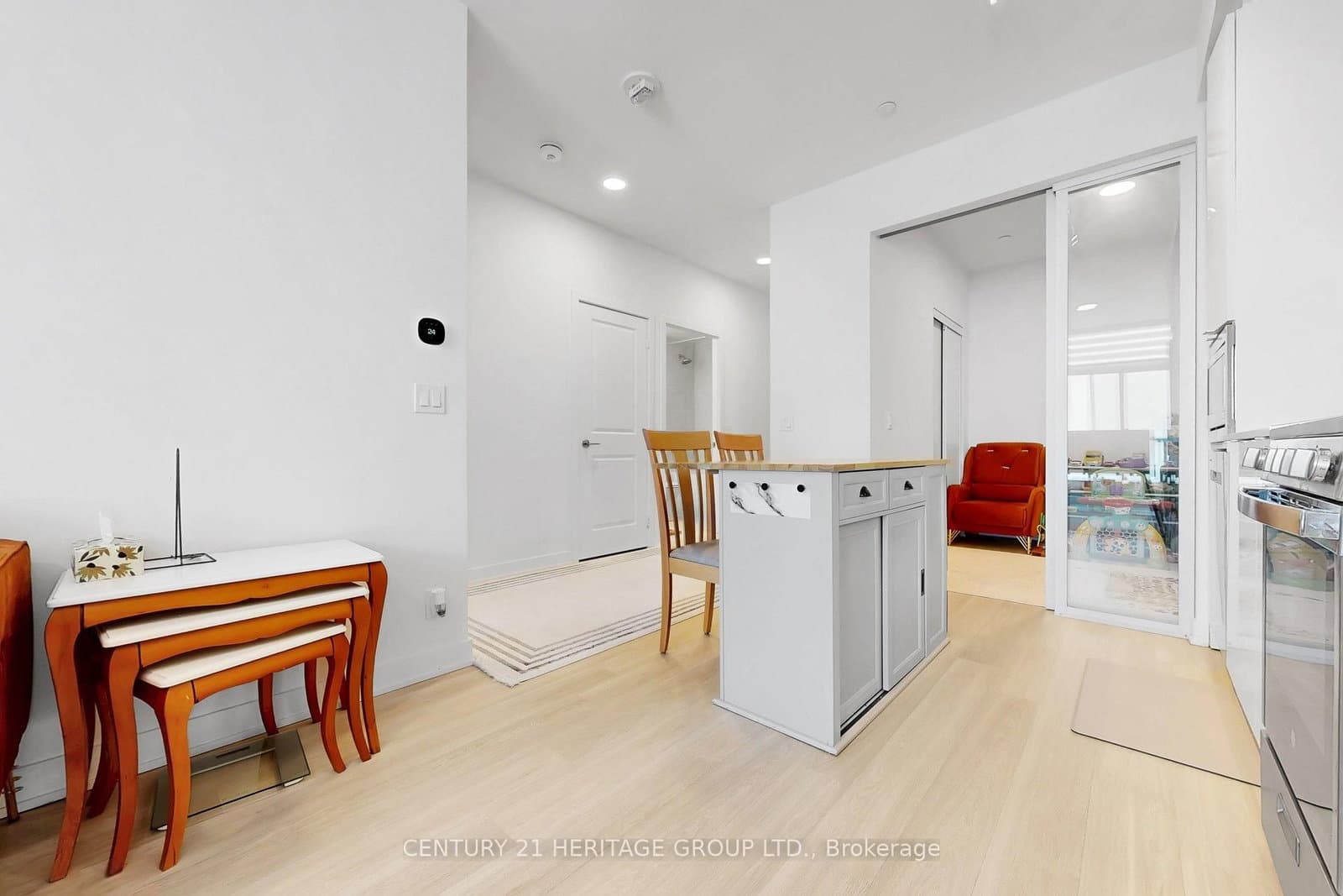 30 Upper Mall Way, Unit 3504 thumbnail 17