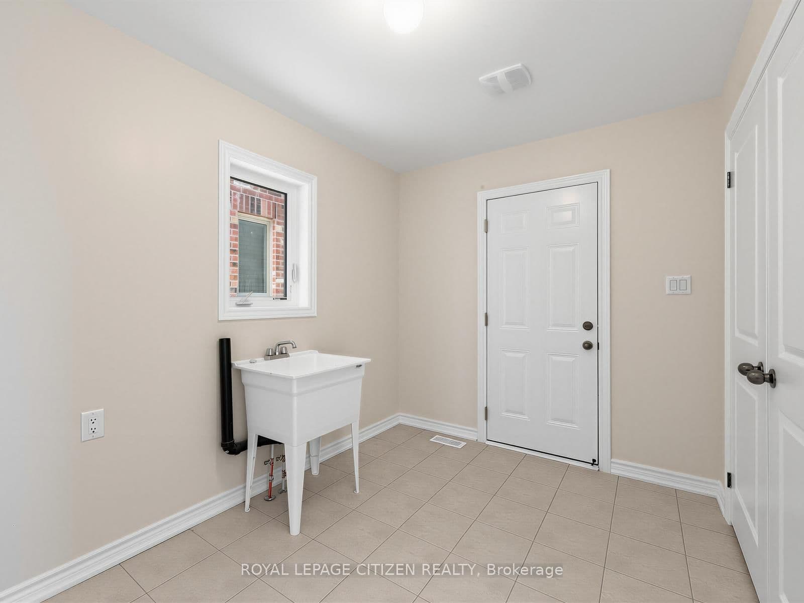 2 Lawrence D. Pridham Avenue thumbnail 28