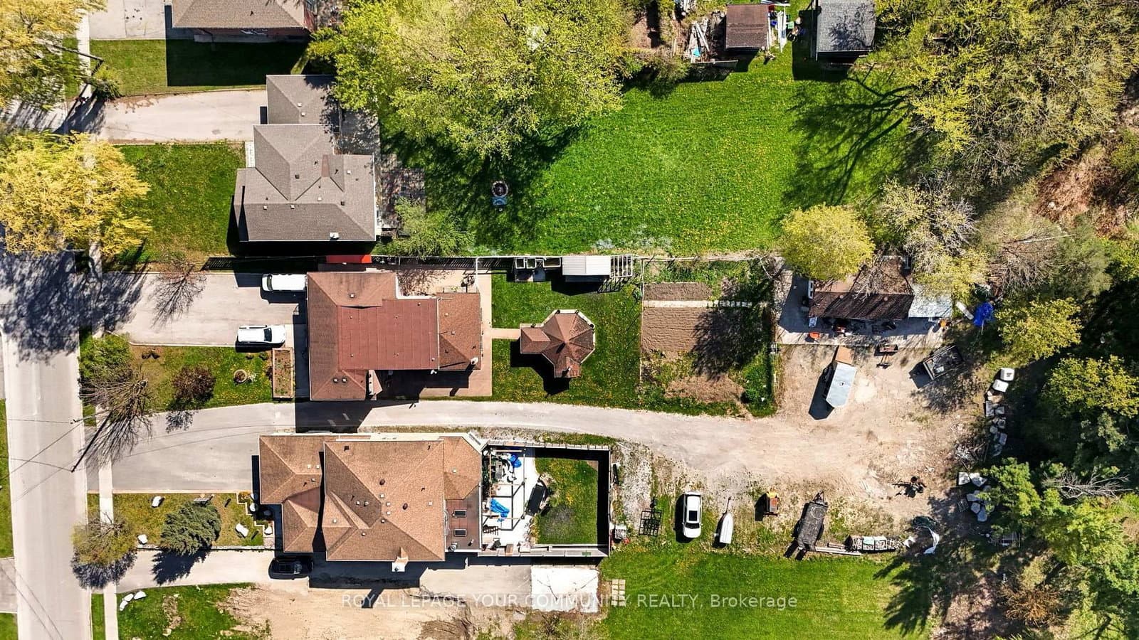 197 Douglas Road thumbnail 7