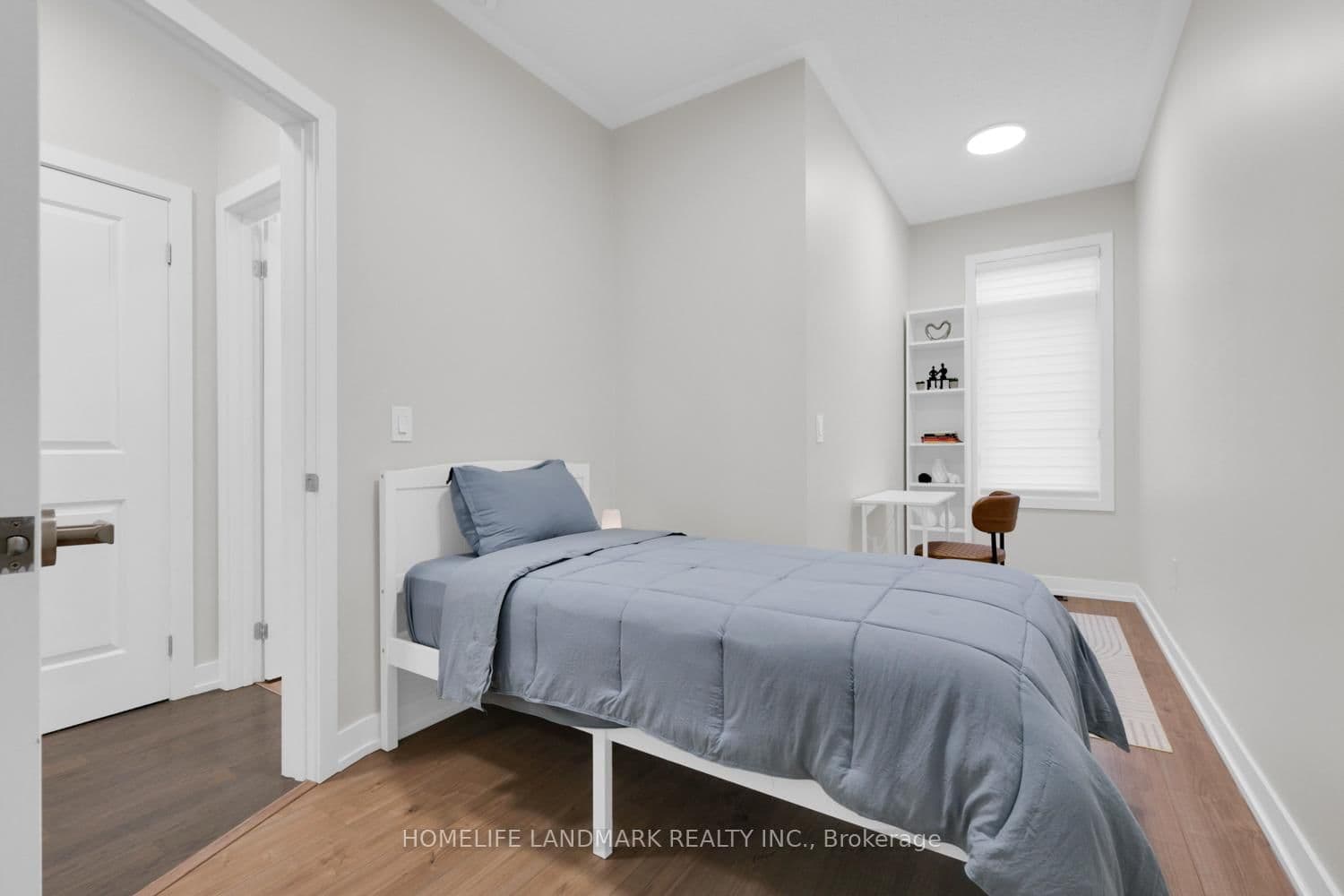 217 Salterton Circle thumbnail 17