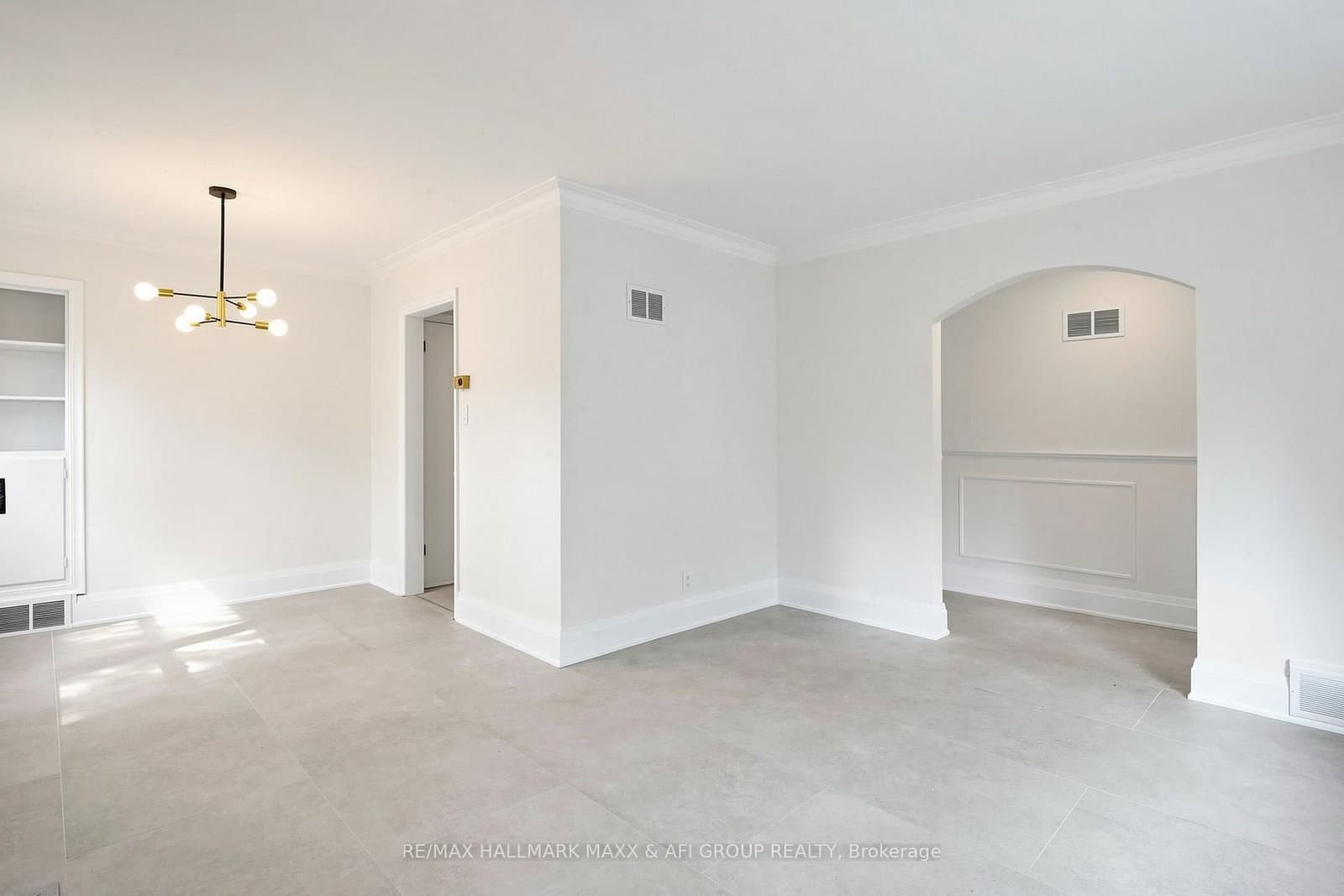 25 Harding Boulevard thumbnail 7