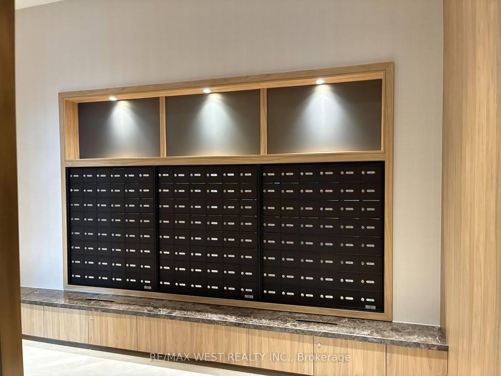 21 Meadowdale Road, Unit 1004 thumbnail 44