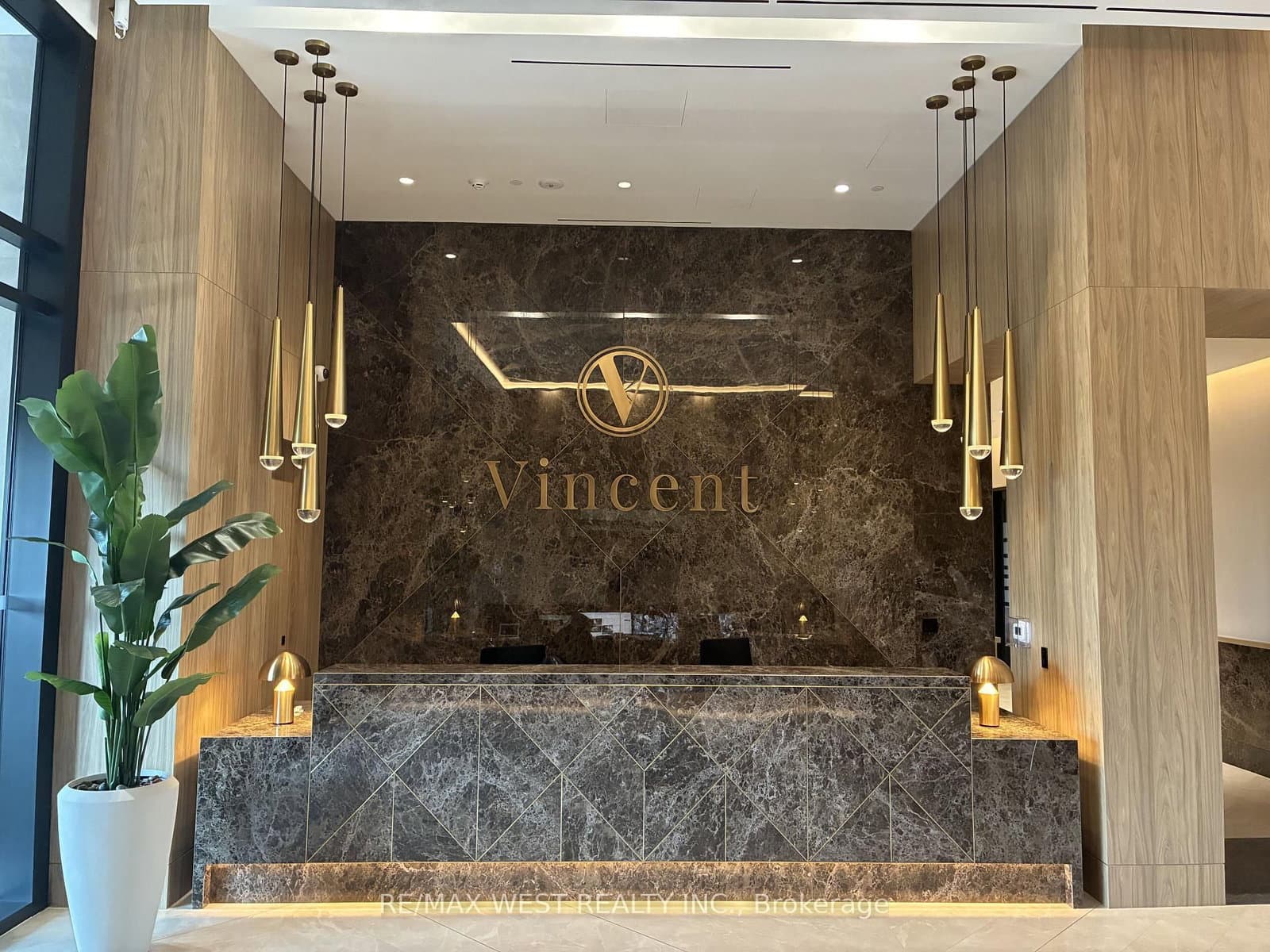 21 Meadowdale Road, Unit 1004 thumbnail 5