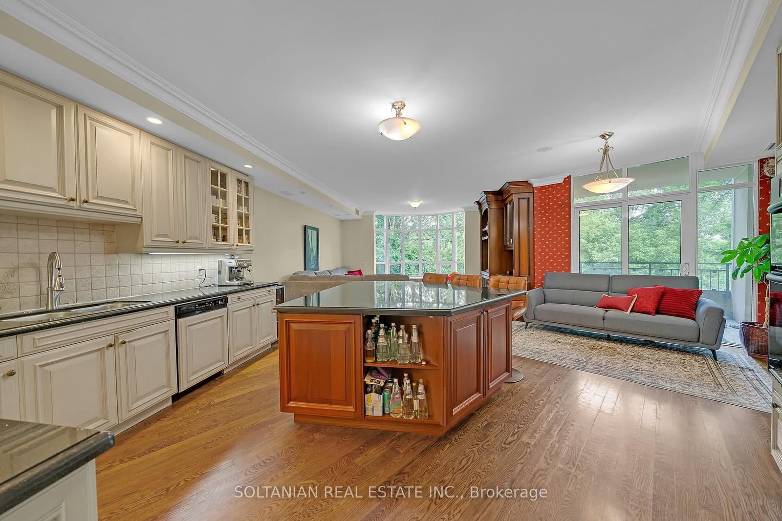 7071 Bayview Avenue, Unit 212 thumbnail 13