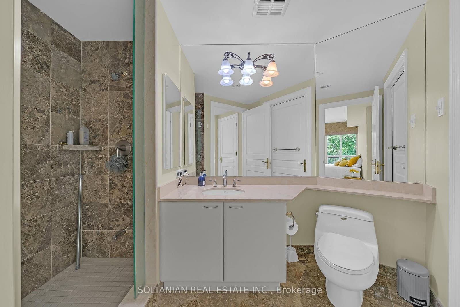 7071 Bayview Avenue, Unit 212 thumbnail 30
