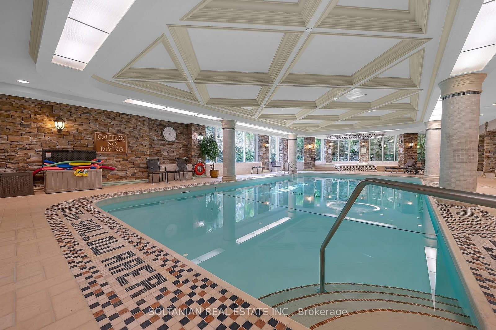 7071 Bayview Avenue, Unit 212 thumbnail 33