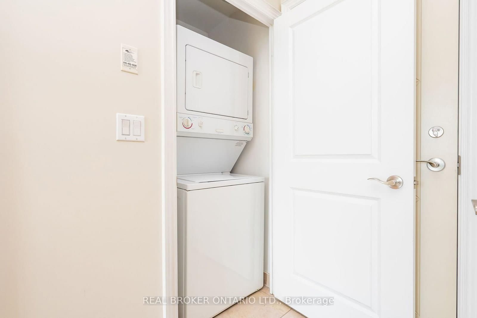 18 Harding Boulevard, Unit PH208 thumbnail 12