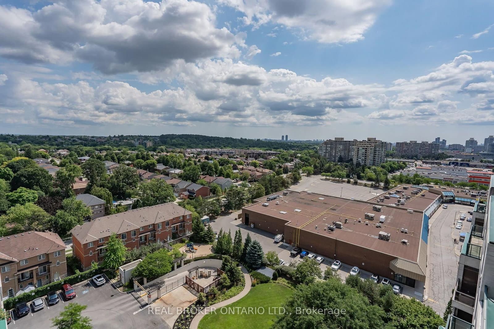 18 Harding Boulevard, Unit PH208 thumbnail 13