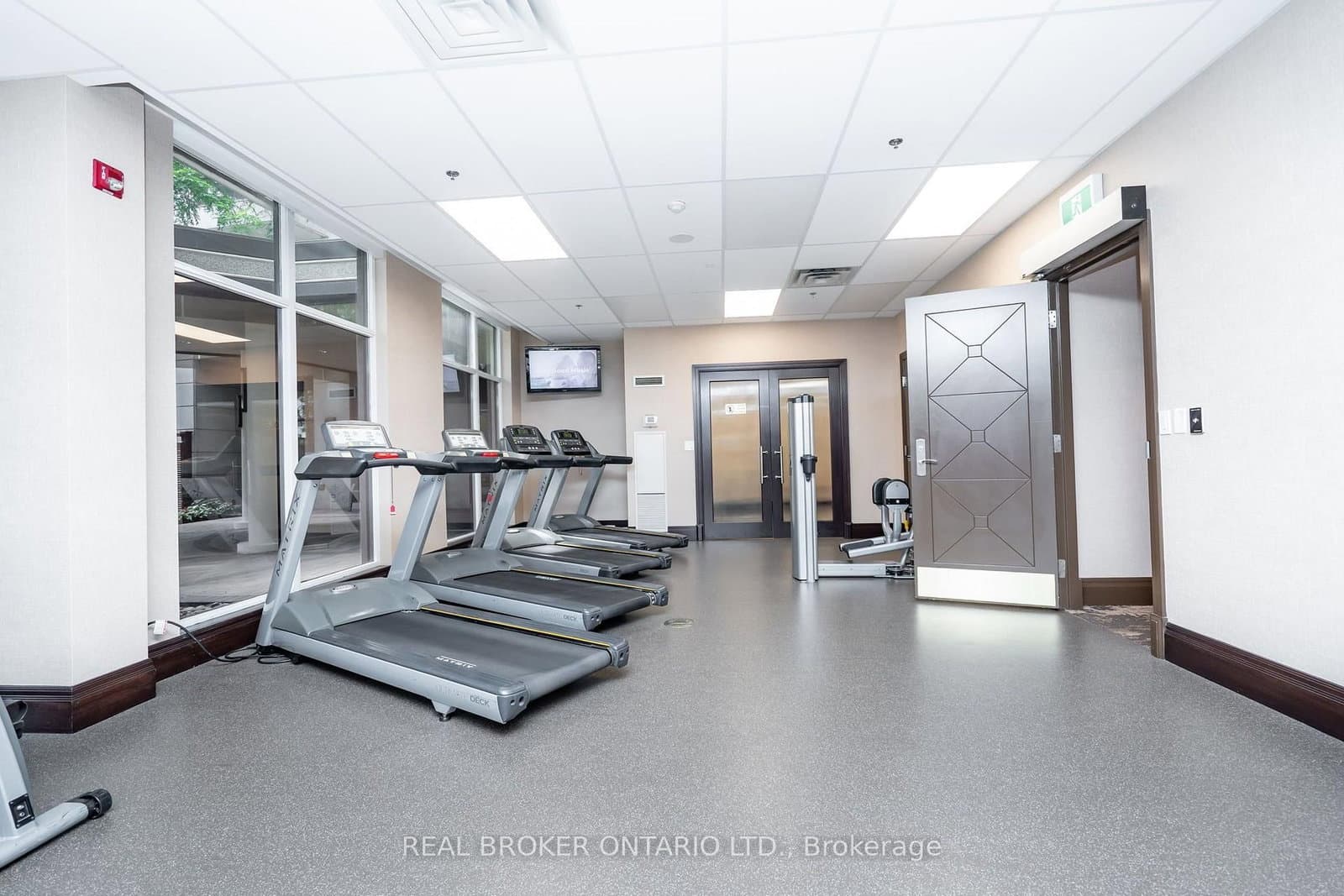 18 Harding Boulevard, Unit PH208 thumbnail 17