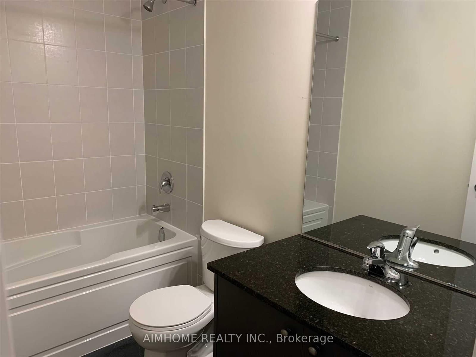 1 Bond Crescent, Unit 17 thumbnail 12