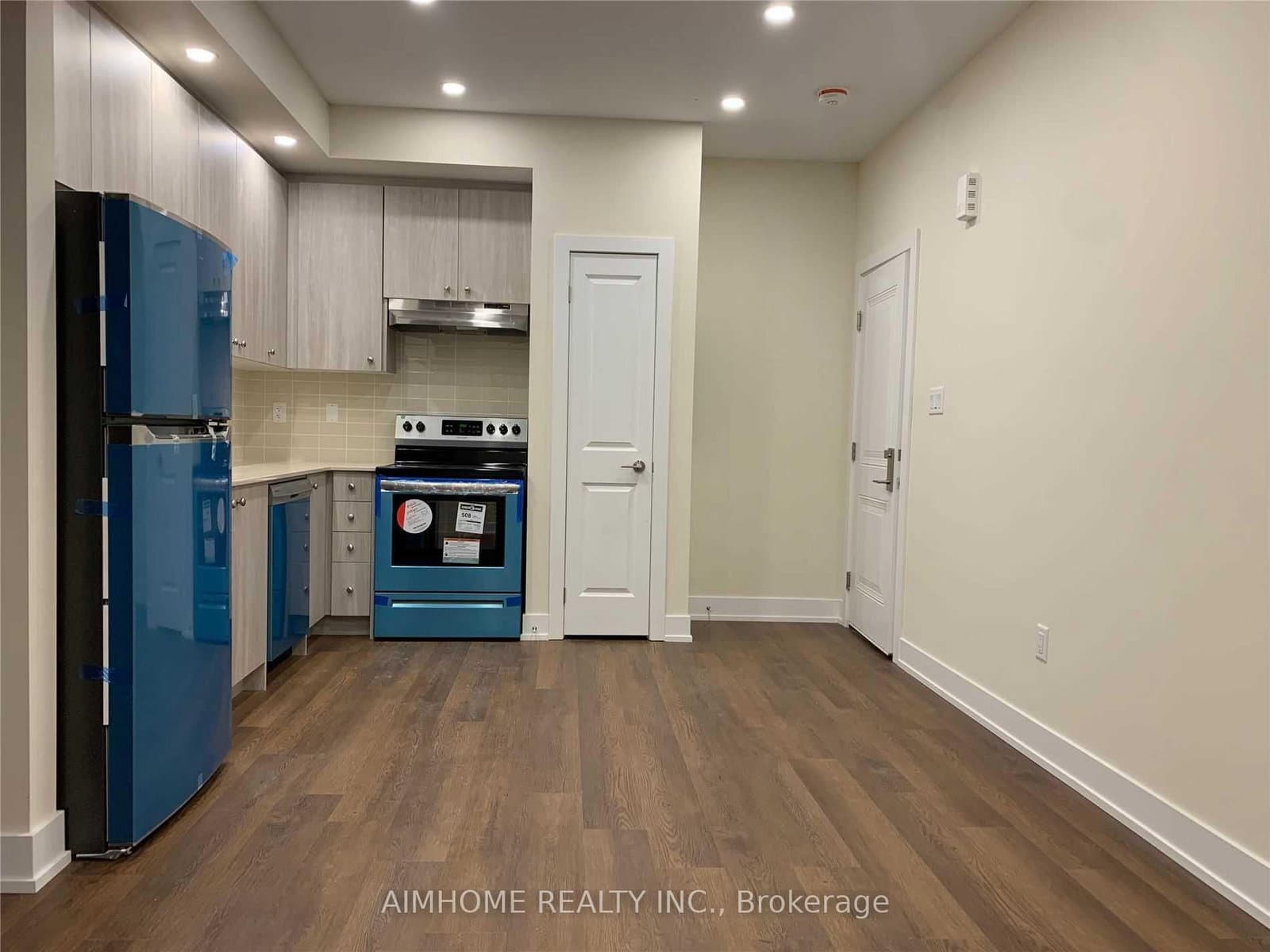 1 Bond Crescent, Unit 17 thumbnail 3
